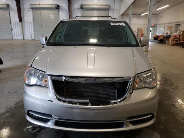 Photo 4 VIN: 2A4RR5DG7BR623717 - CHRYSLER TOWN & COU 