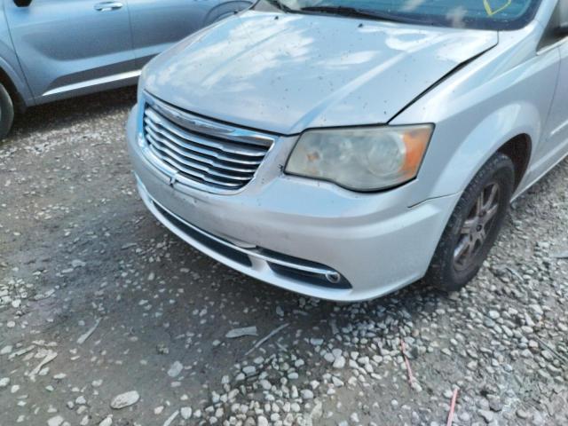 Photo 8 VIN: 2A4RR5DG7BR637049 - CHRYSLER TOWN &AMP COU 