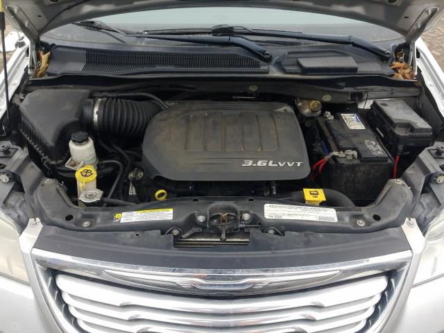 Photo 6 VIN: 2A4RR5DG7BR637259 - CHRYSLER TOWN &AMP COU 