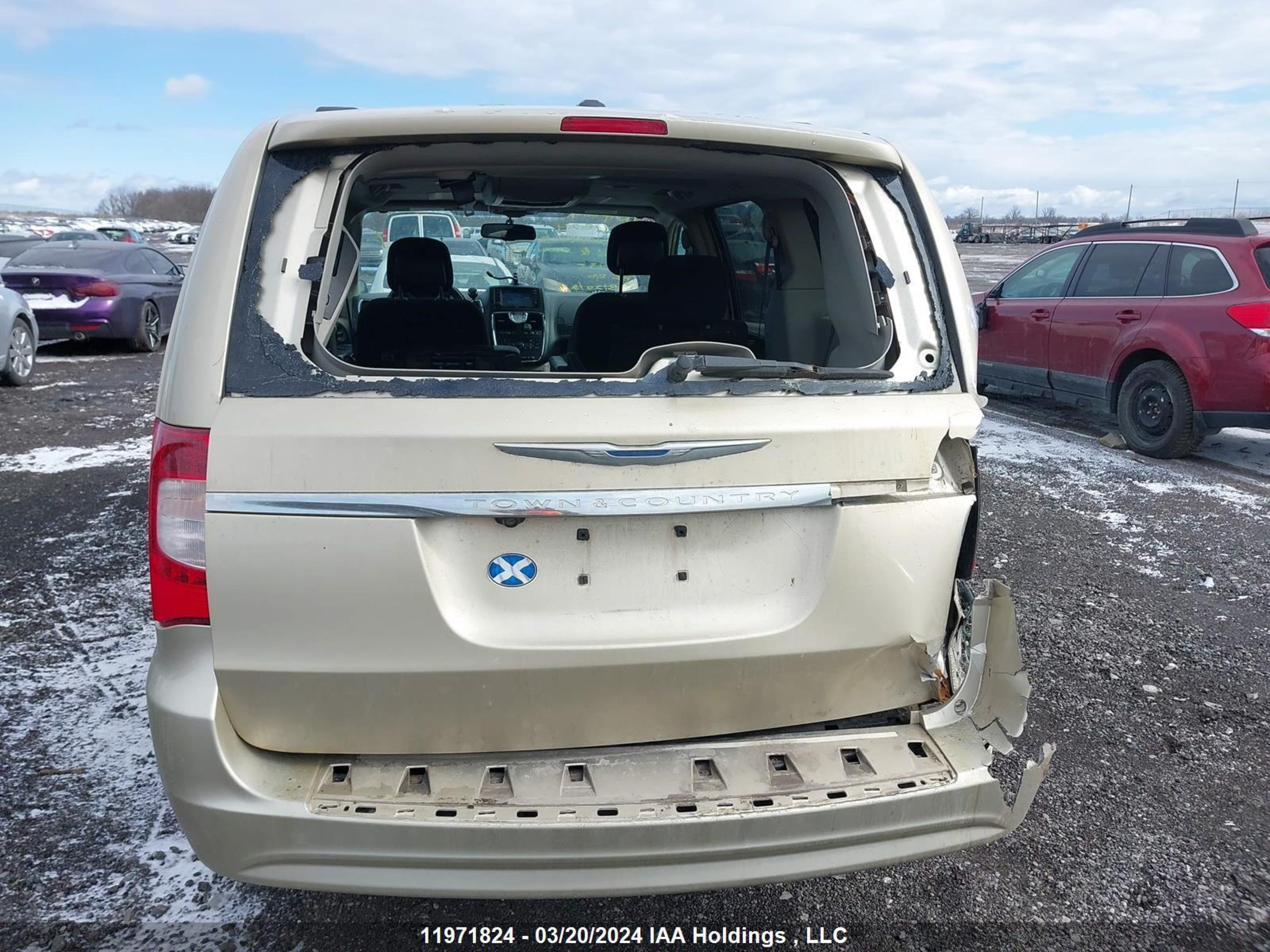 Photo 15 VIN: 2A4RR5DG7BR715135 - CHRYSLER TOWN & COUNTRY 