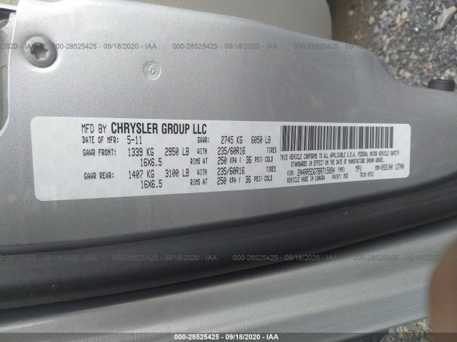 Photo 8 VIN: 2A4RR5DG7BR715894 - CHRYSLER TOWN & COUNTRY 