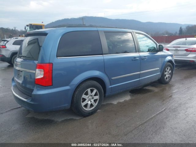 Photo 3 VIN: 2A4RR5DG8BR780530 - CHRYSLER TOWN & COUNTRY 