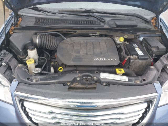 Photo 9 VIN: 2A4RR5DG8BR780530 - CHRYSLER TOWN & COUNTRY 