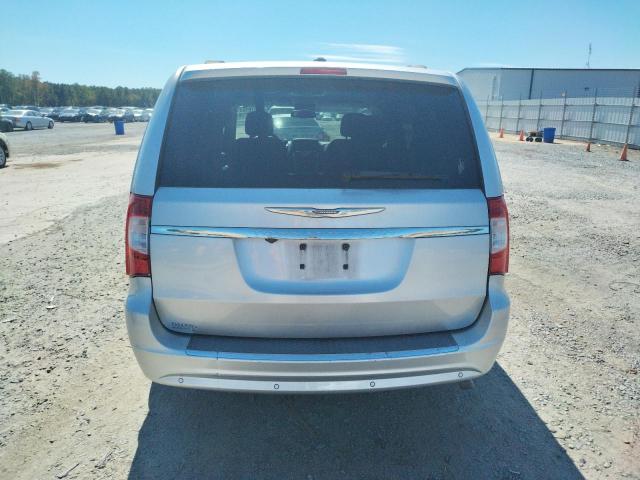 Photo 5 VIN: 2A4RR5DG9BR637182 - CHRYSLER TOWN & COU 