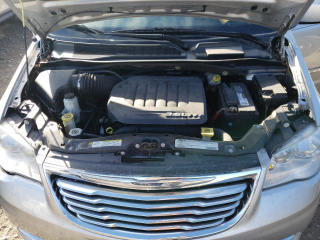 Photo 6 VIN: 2A4RR5DG9BR664818 - CHRYSLER TOWN &AMP COU 