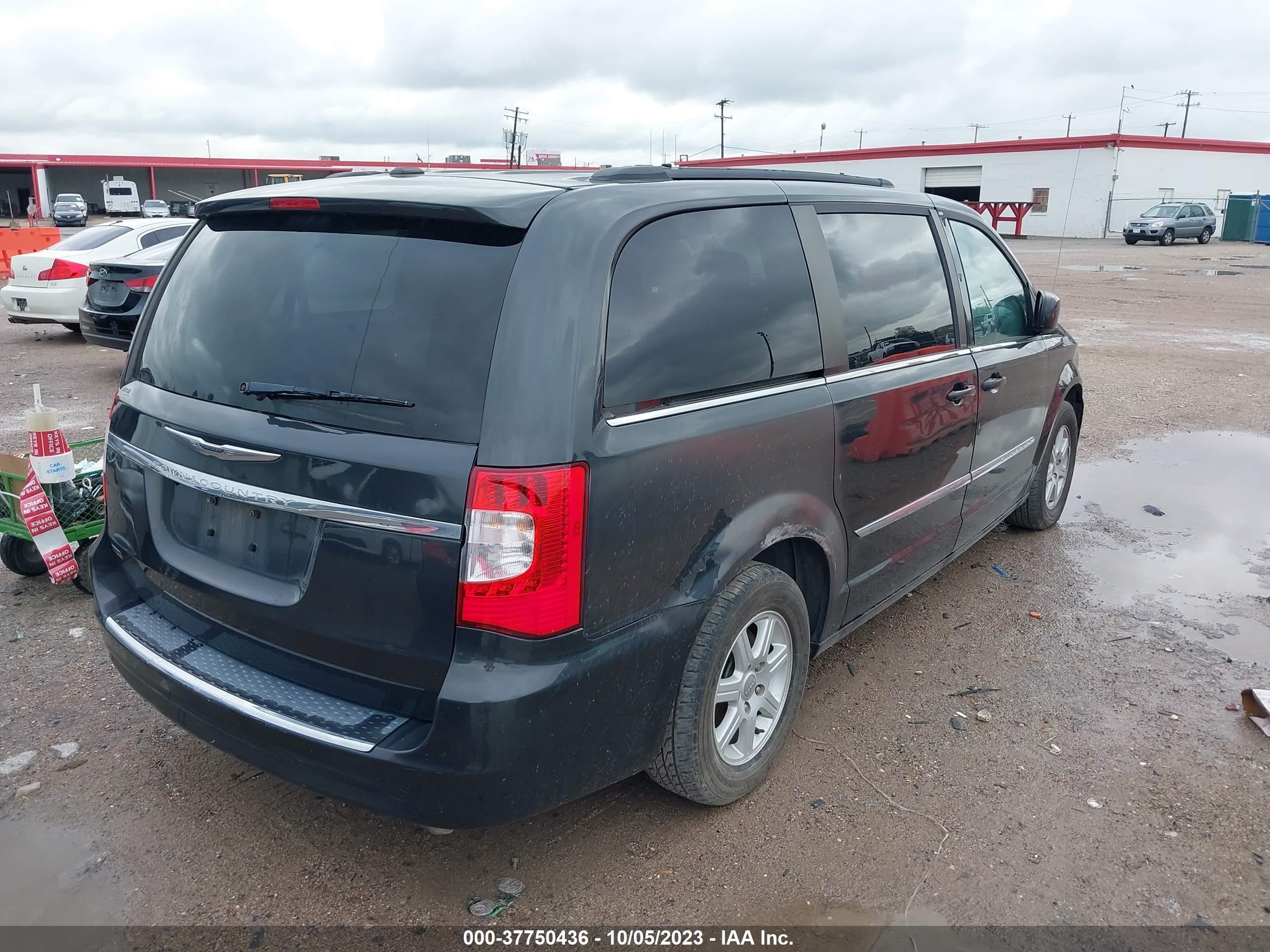 Photo 3 VIN: 2A4RR5DG9BR701592 - CHRYSLER TOWN & COUNTRY 