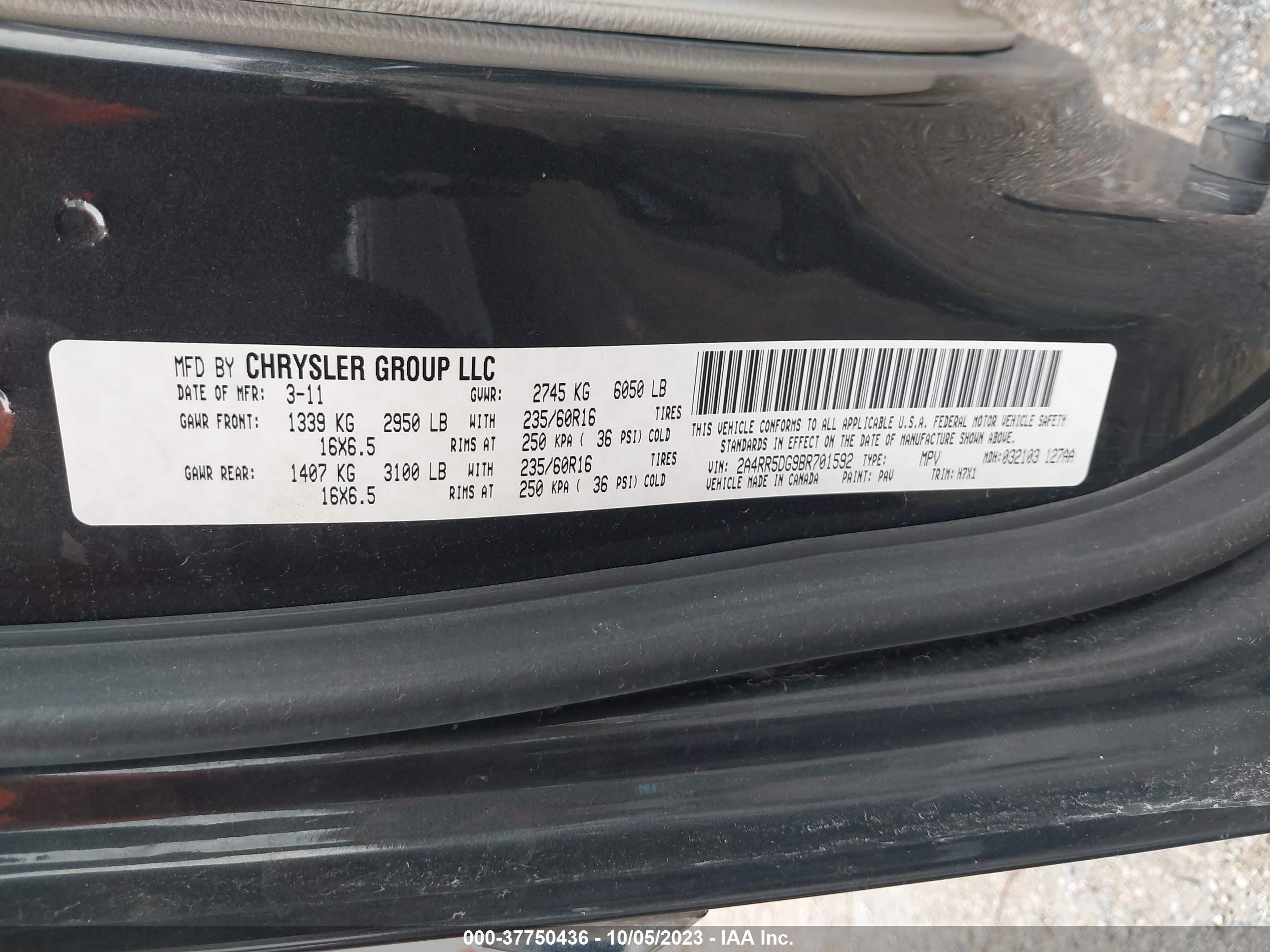 Photo 8 VIN: 2A4RR5DG9BR701592 - CHRYSLER TOWN & COUNTRY 