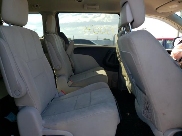 Photo 5 VIN: 2A4RR5DG9BR701852 - CHRYSLER TOWN &AMP COU 