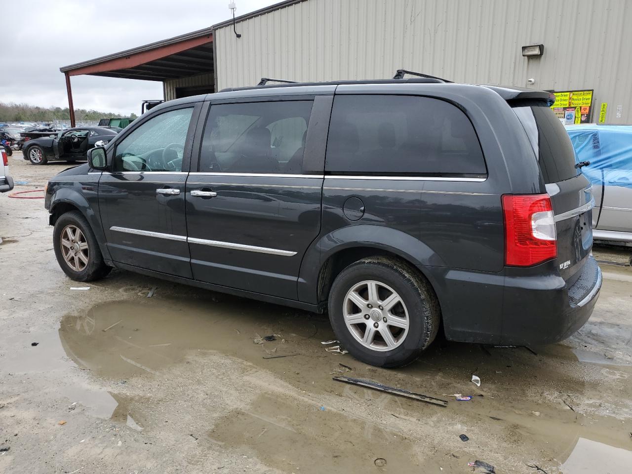 Photo 1 VIN: 2A4RR5DG9BR797756 - CHRYSLER TOWN & COUNTRY 