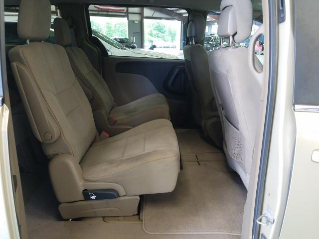 Photo 5 VIN: 2A4RR5DGXBR616616 - CHRYSLER TOWN &AMP COU 