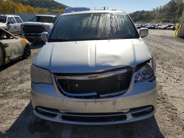 Photo 4 VIN: 2A4RR5DGXBR651253 - CHRYSLER TOWN & COU 