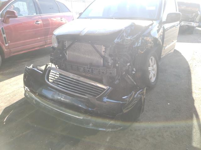 Photo 8 VIN: 2A4RR5DGXBR677500 - CHRYSLER TOWN &AMP COU 