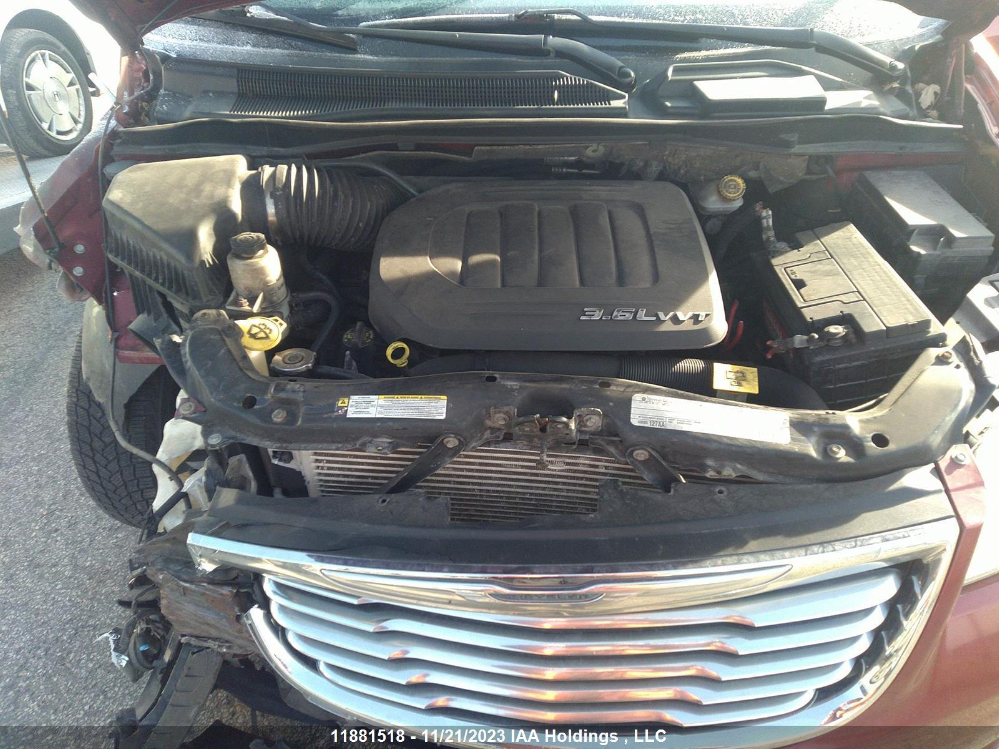 Photo 9 VIN: 2A4RR5DGXBR749246 - CHRYSLER TOWN & COUNTRY 