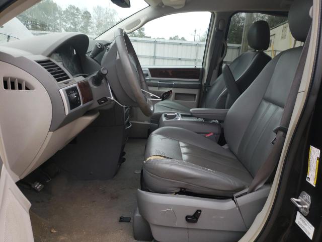 Photo 6 VIN: 2A4RR5DX0AR136616 - CHRYSLER TOWN & COU 