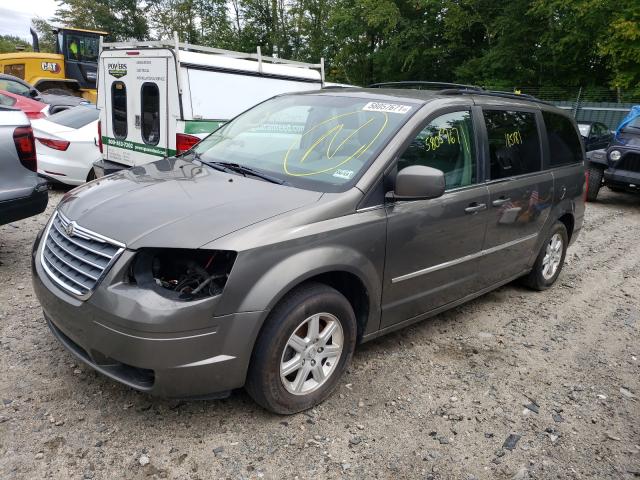 Photo 1 VIN: 2A4RR5DX0AR241818 - CHRYSLER TOWN &AMP COU 