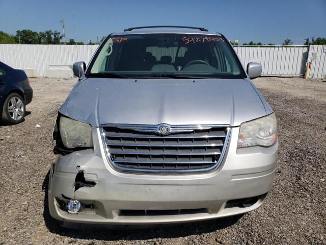 Photo 4 VIN: 2A4RR5DX0AR501442 - CHRYSLER TOWN & COU 