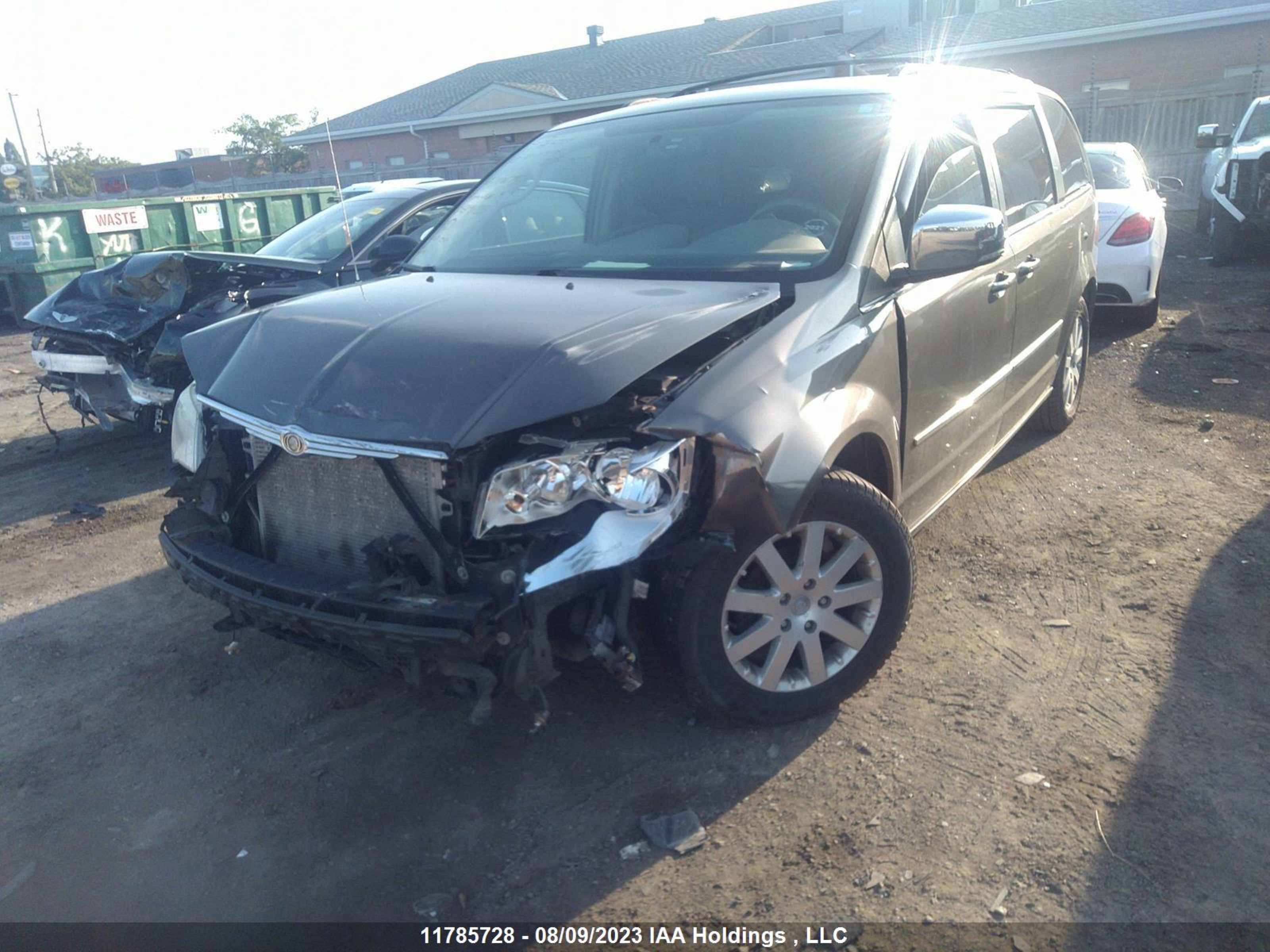 Photo 1 VIN: 2A4RR5DX1AR226793 - CHRYSLER TOWN & COUNTRY 