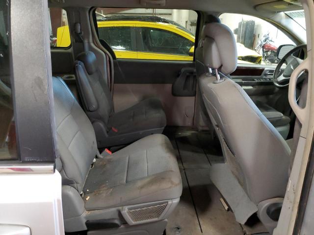 Photo 10 VIN: 2A4RR5DX1AR442823 - CHRYSLER TOWN & COU 