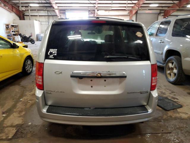 Photo 5 VIN: 2A4RR5DX1AR442823 - CHRYSLER TOWN & COU 