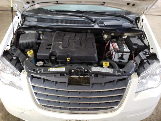 Photo 6 VIN: 2A4RR5DX2AR148234 - CHRYSLER TOWN &AMP COU 