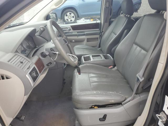 Photo 6 VIN: 2A4RR5DX2AR185932 - CHRYSLER TOWN & COU 