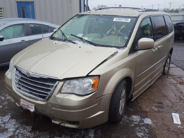 Photo 1 VIN: 2A4RR5DX2AR472641 - CHRYSLER TOWN & COU 