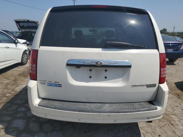 Photo 5 VIN: 2A4RR5DX3AR123956 - CHRYSLER TOWN & COU 