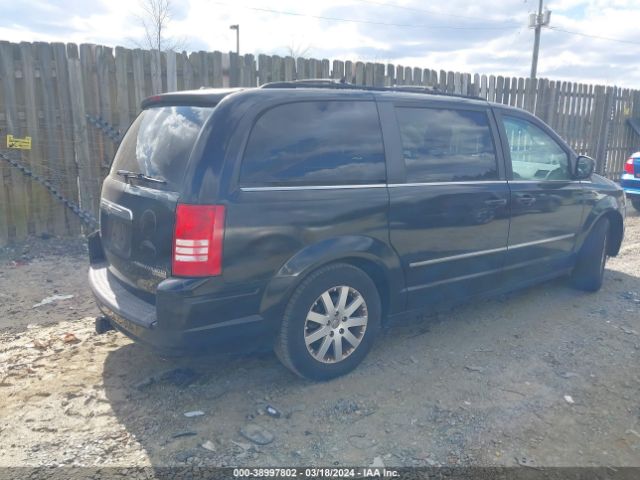 Photo 3 VIN: 2A4RR5DX3AR262419 - CHRYSLER TOWN & COUNTRY 