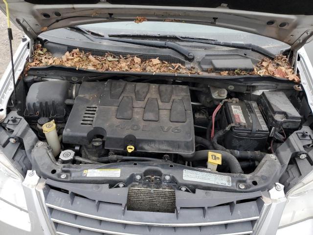 Photo 11 VIN: 2A4RR5DX4AR128373 - CHRYSLER TOWN & COU 