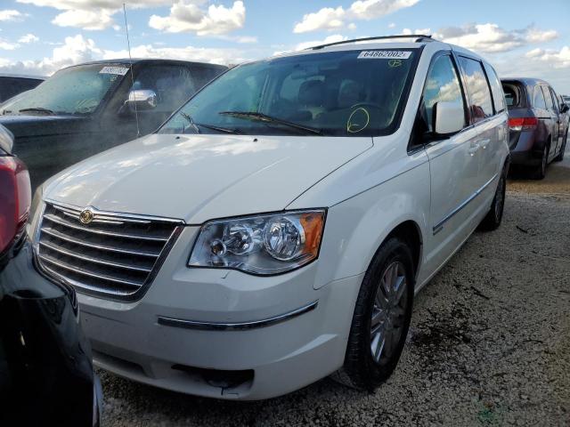 Photo 1 VIN: 2A4RR5DX4AR290634 - CHRYSLER TOWN & COU 