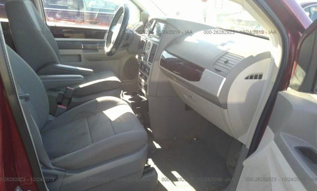 Photo 4 VIN: 2A4RR5DX4AR323938 - CHRYSLER TOWN AND COUNTRY 