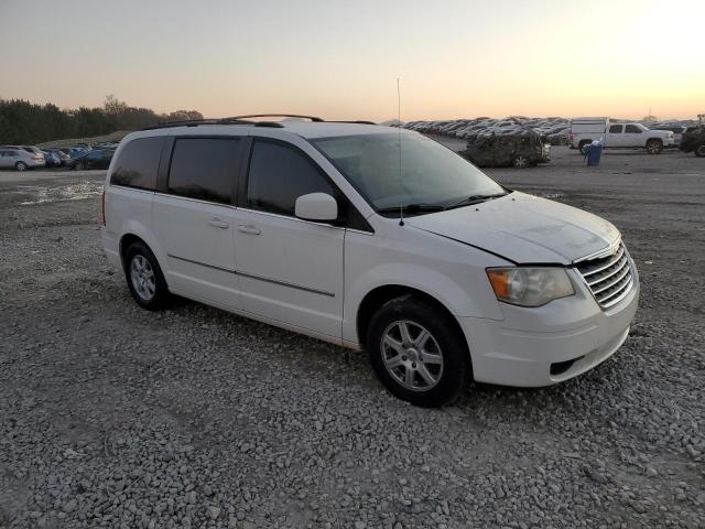 Photo 3 VIN: 2A4RR5DX4AR405927 - CHRYSLER TOWN & COU 