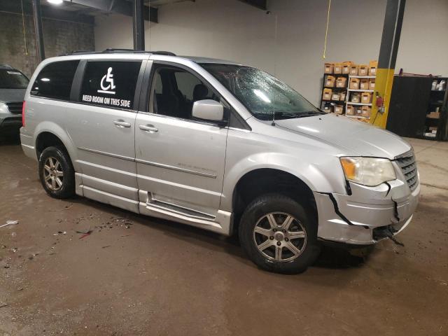 Photo 3 VIN: 2A4RR5DX5AR162208 - CHRYSLER MINIVAN 