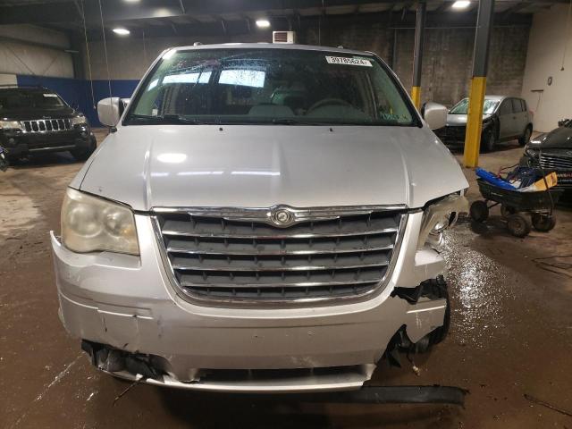 Photo 4 VIN: 2A4RR5DX5AR162208 - CHRYSLER MINIVAN 