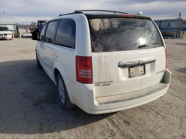 Photo 2 VIN: 2A4RR5DX6AR151153 - CHRYSLER TOWN &AMP COU 