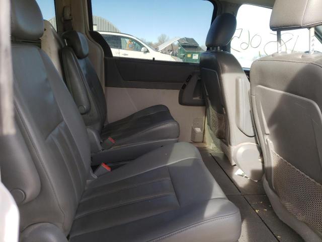 Photo 5 VIN: 2A4RR5DX6AR151153 - CHRYSLER TOWN &AMP COU 