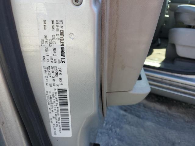 Photo 12 VIN: 2A4RR5DX6AR152979 - CHRYSLER MINIVAN 