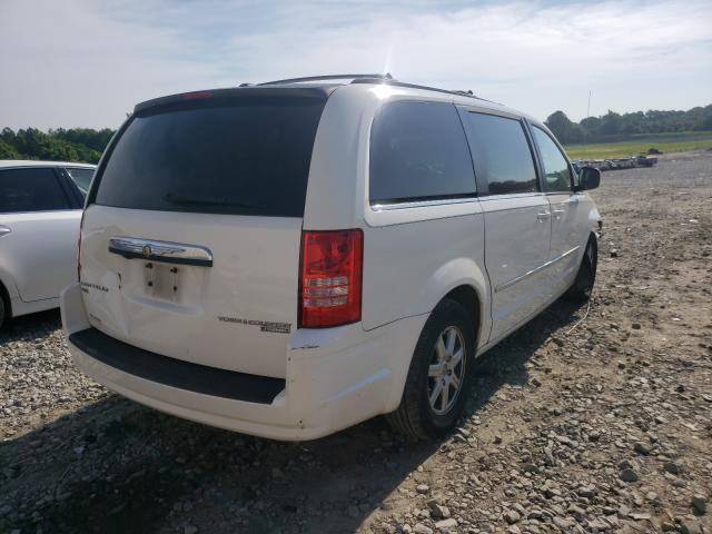 Photo 3 VIN: 2A4RR5DX6AR153548 - CHRYSLER TOWN &AMP COU 