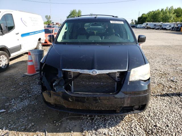 Photo 4 VIN: 2A4RR5DX6AR293454 - CHRYSLER TOWN & COU 