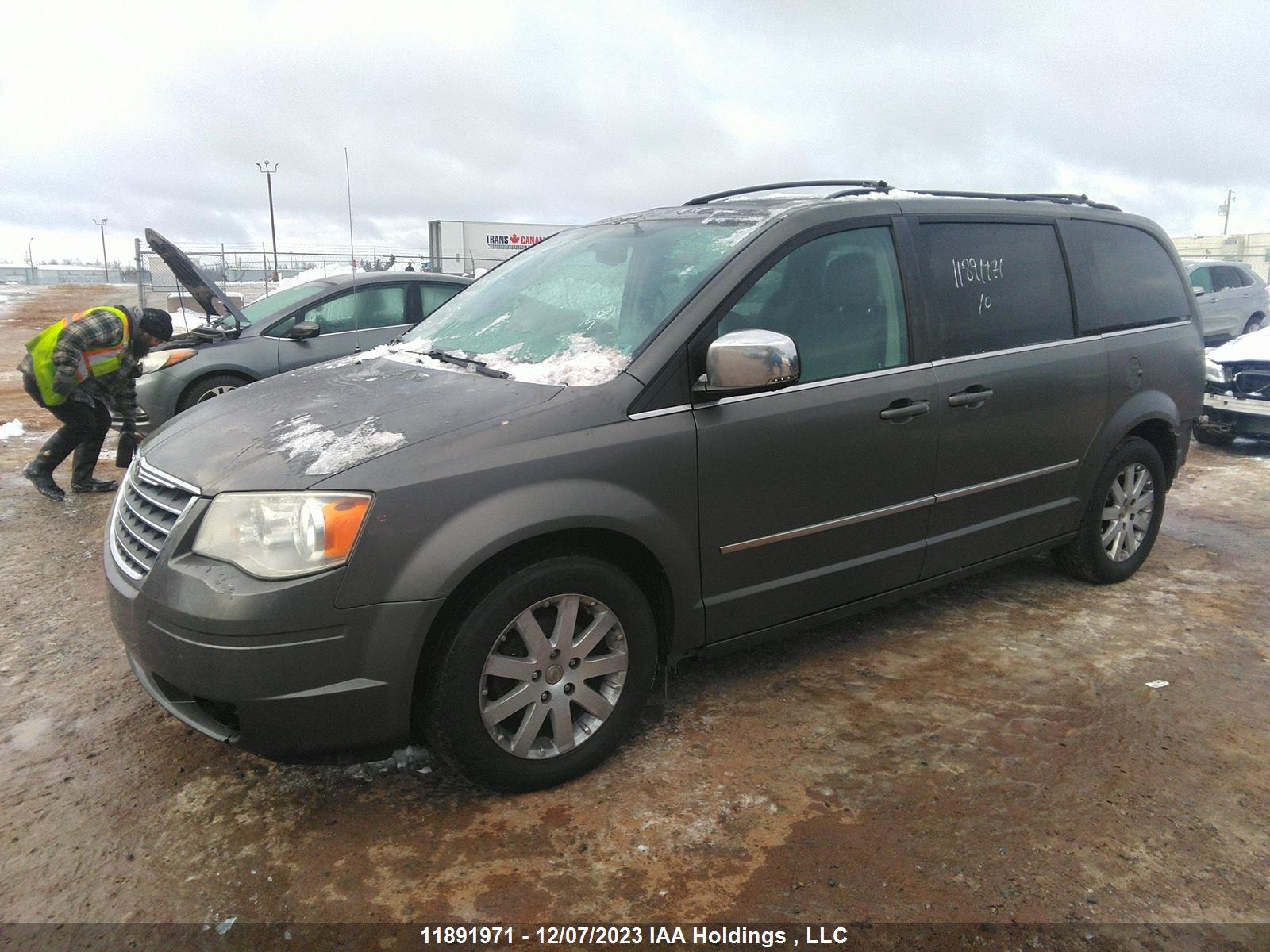 Photo 1 VIN: 2A4RR5DX6AR328445 - CHRYSLER TOWN & COUNTRY 