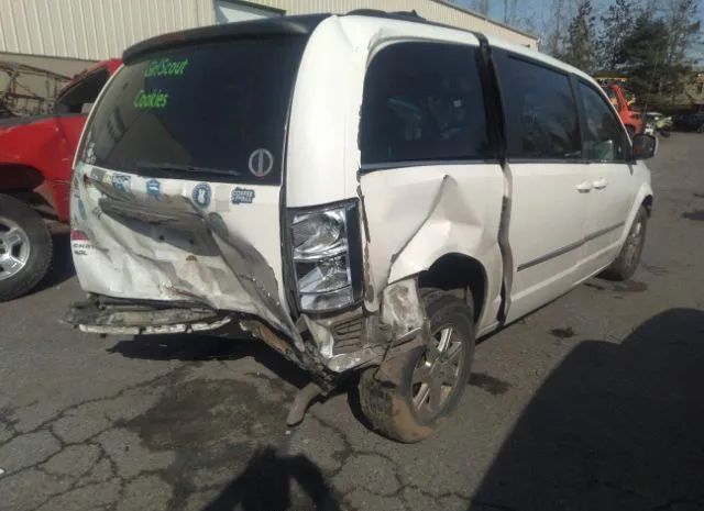 Photo 3 VIN: 2A4RR5DX6AR351367 - CHRYSLER TOWN & COUNTRY 