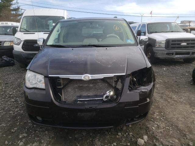 Photo 8 VIN: 2A4RR5DX8AR360300 - CHRYSLER TOWN &AMP COU 