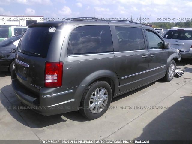 Photo 3 VIN: 2A4RR5DX9AR281573 - CHRYSLER TOWN & COUNTRY 