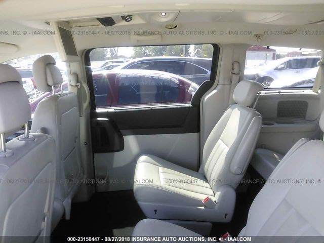 Photo 7 VIN: 2A4RR5DX9AR281573 - CHRYSLER TOWN & COUNTRY 