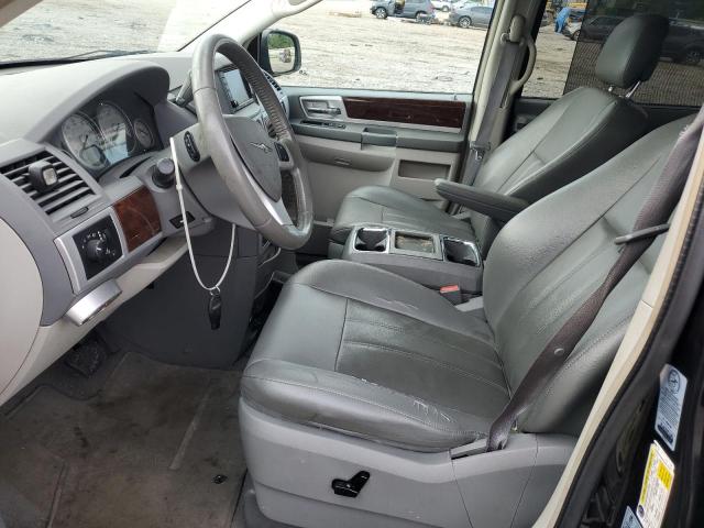 Photo 6 VIN: 2A4RR5DX9AR288202 - CHRYSLER TOWN & COU 