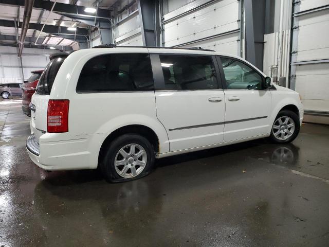 Photo 2 VIN: 2A4RR5DX9AR351573 - CHRYSLER MINIVAN 