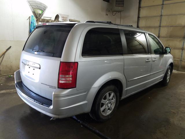 Photo 3 VIN: 2A4RR5DXXAR288242 - CHRYSLER TOWN & COU 