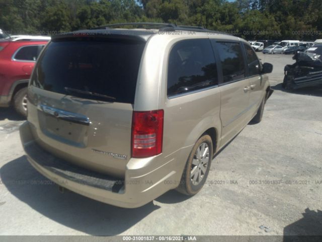 Photo 3 VIN: 2A4RR5DXXAR328240 - CHRYSLER TOWN & COUNTRY 