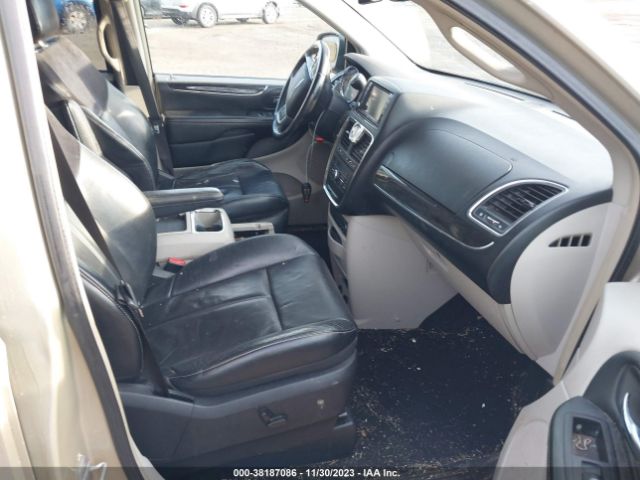 Photo 4 VIN: 2A4RR6DG0BR666933 - CHRYSLER TOWN & COUNTRY 