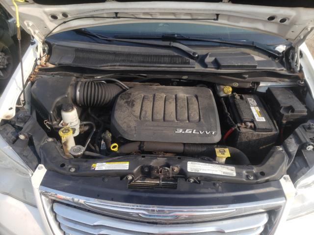 Photo 6 VIN: 2A4RR6DG0BR780799 - CHRYSLER TOWN & COU 